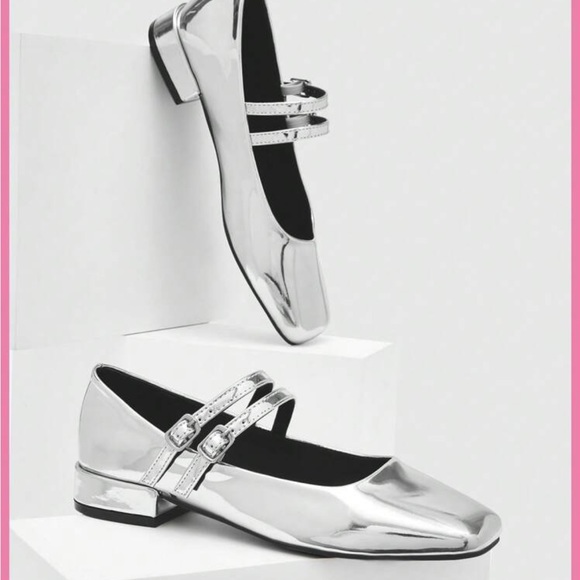 Buckle Decor Metallic Square Toe Mary Jane Flats, Glamorous Silver Flats - Picture 5 of 7
